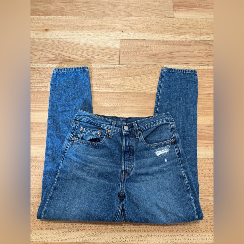 Levi’s Button Up Style High Rise Jeans